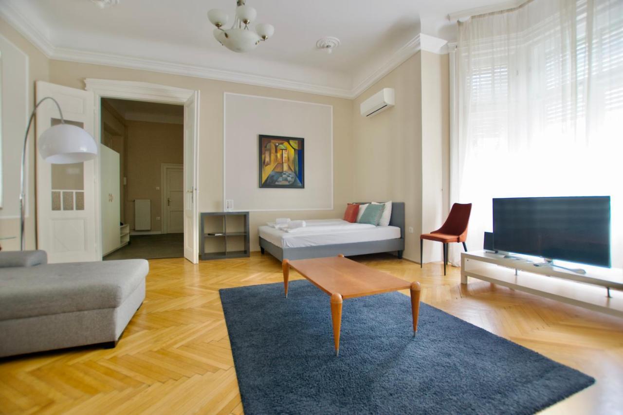 Standard Apartment By Hi5 - Kecskemeti Street Suite Будапешт Екстер'єр фото